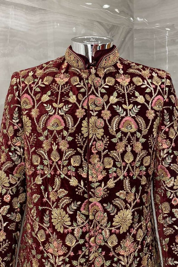 Men's velvet luxury embroidered sherwani - Image 4