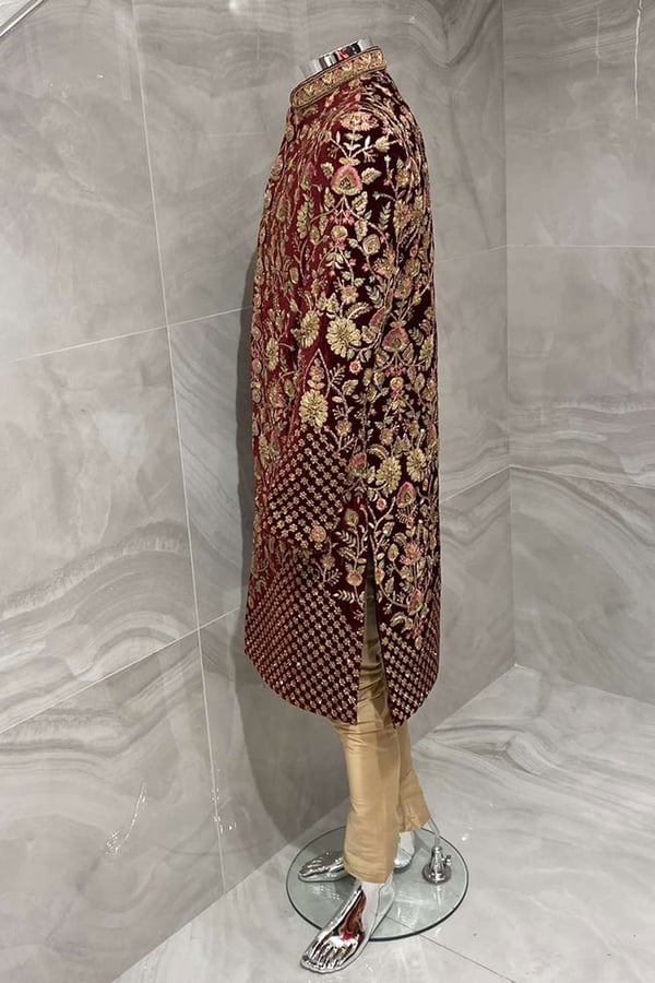 Men's velvet luxury embroidered sherwani - Image 2