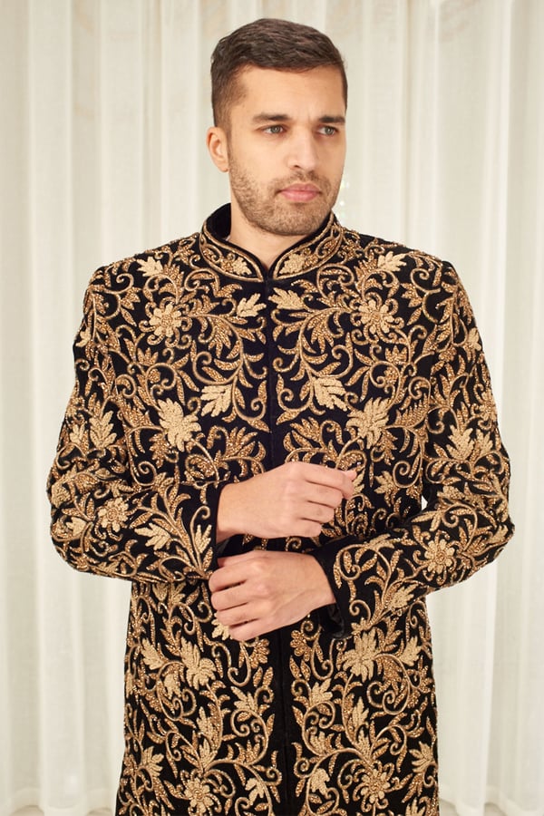 Men's black velvet luxury embroidered sherwani - Image 8