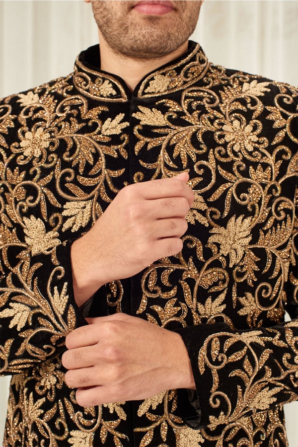 Men's black velvet luxury embroidered sherwani - Image 9