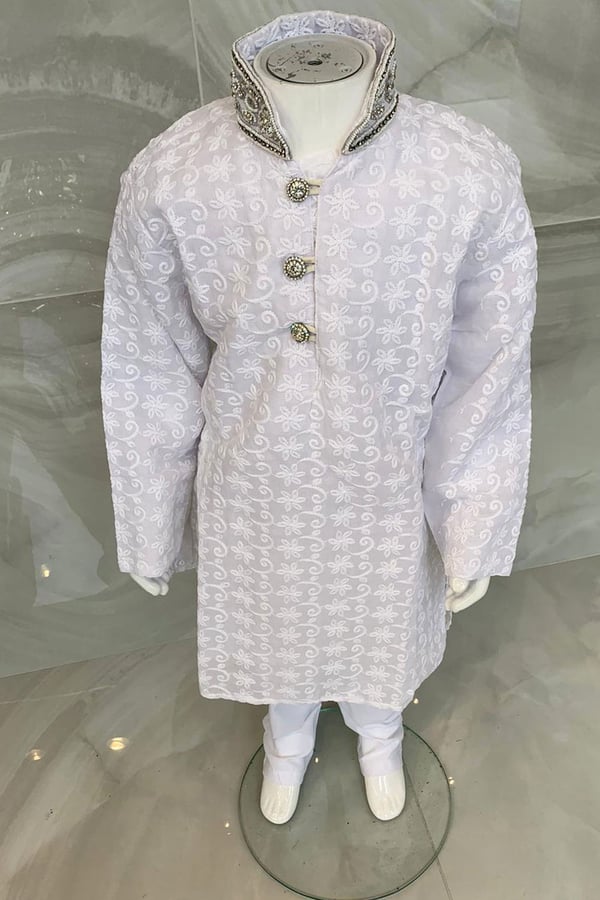 Boys 2 piece chicken suit with a silver embroidered collar - White, 10