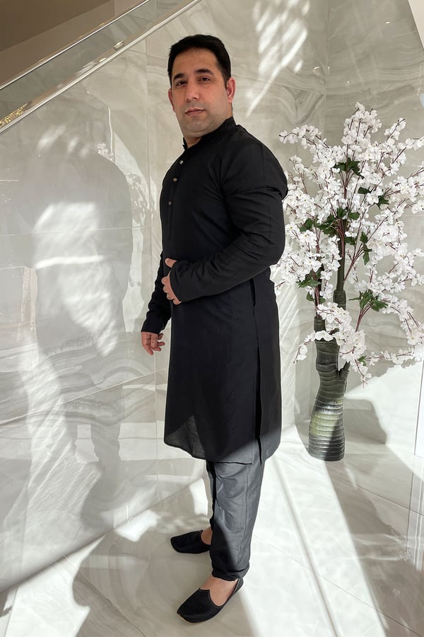 Men's suit with a luxury embroidered waistcoat - Image 2