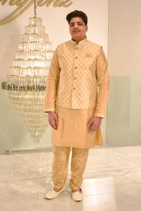 Men's partywear 3 piece suit