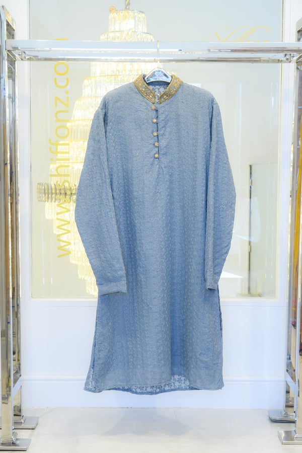 Men's chicken suit with gold embroidered collar - Image 3