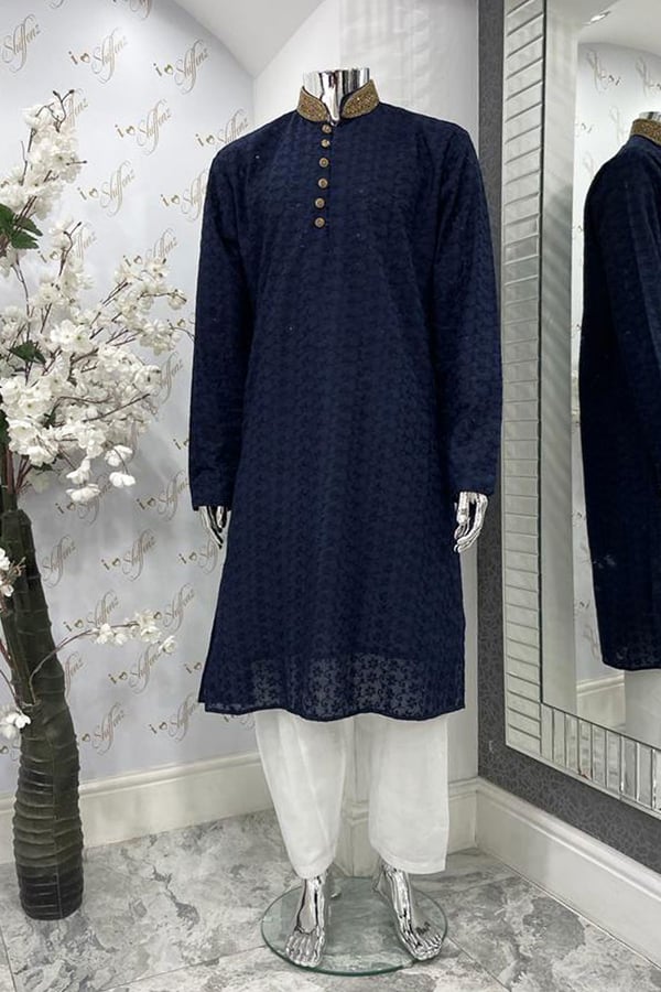 Men's chicken suit with gold embroidered collar - Image 4