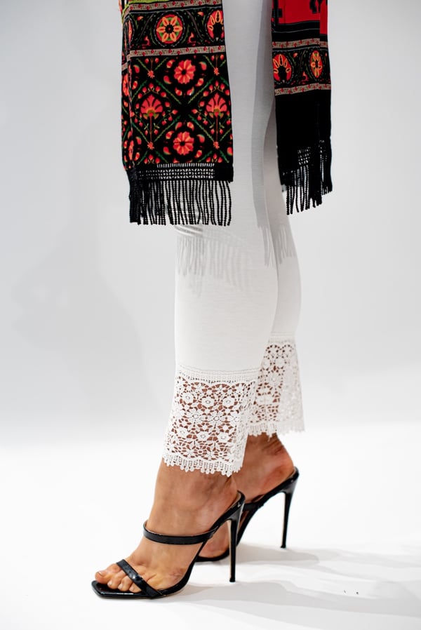Lace embellished leggings