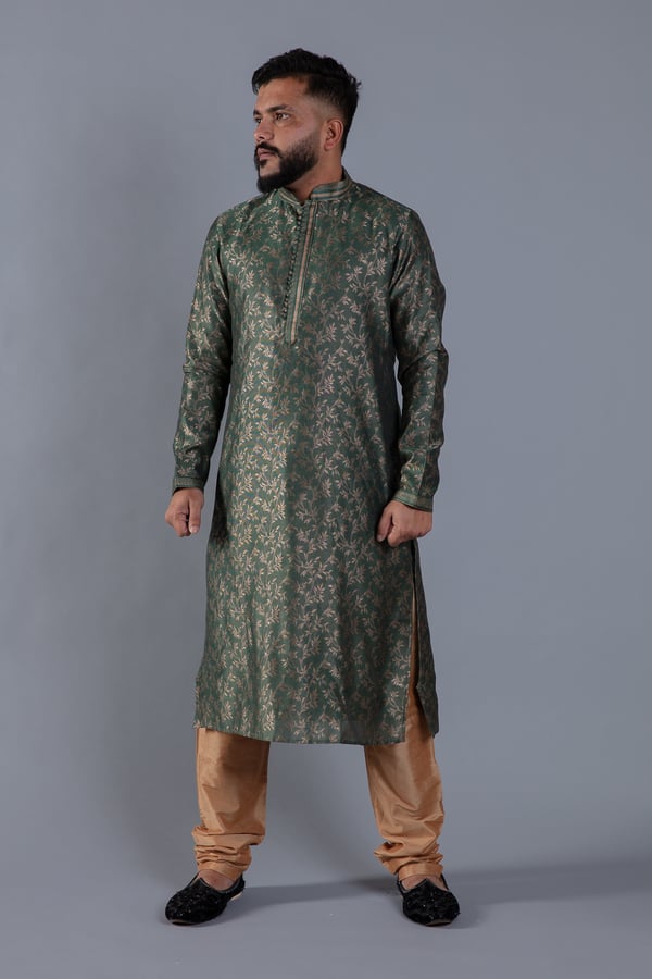 Men's brocade kurta suit