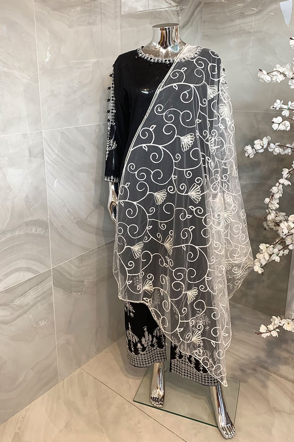 White net thread work embroidered dupatta