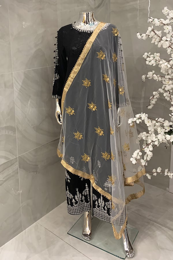 Casual embellished dupatta