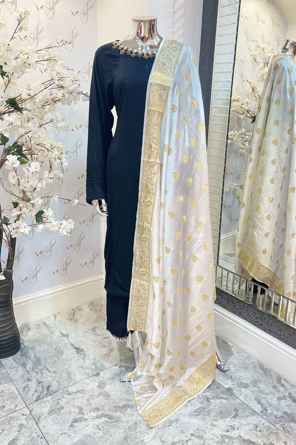 Shiffonz casual printed banarsi dupatta - Image 24