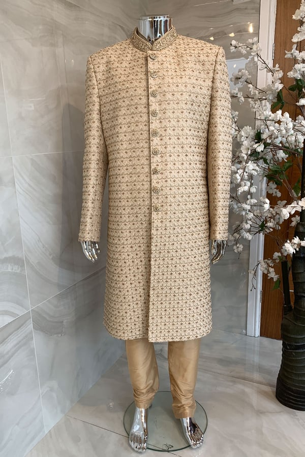 Men's embroidered sherwani