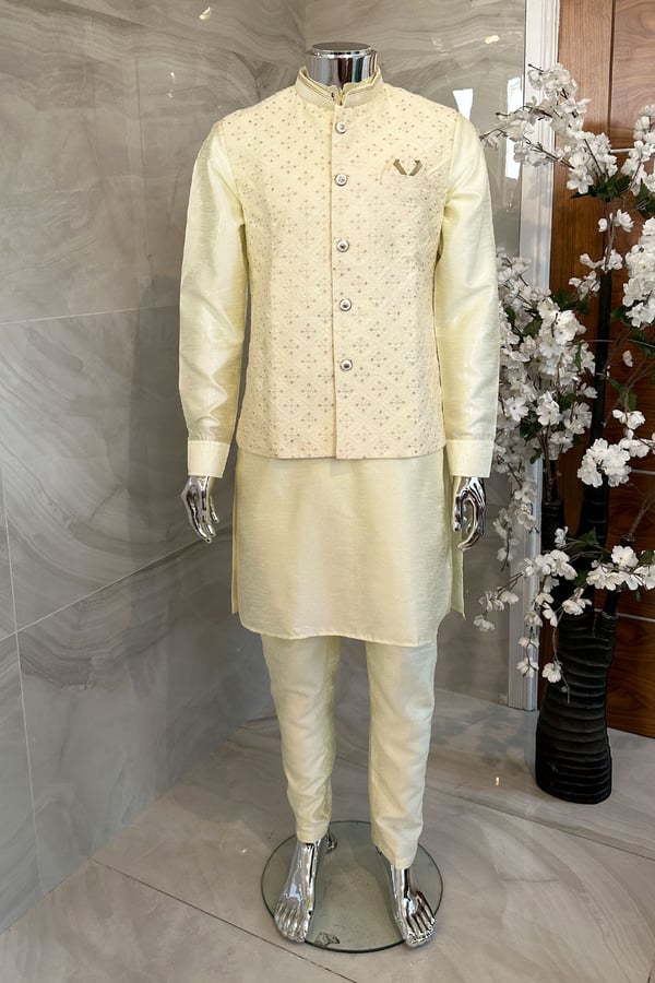 Men's raw silk suit with embroidered waistcoat - Cream, 36