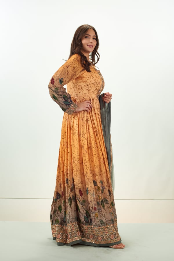 3 Piece silk crepe printed long dress - Image 2