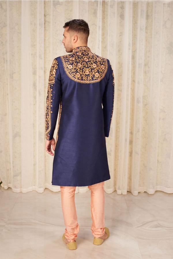 Men's luxury embroidered sherwani - Image 3