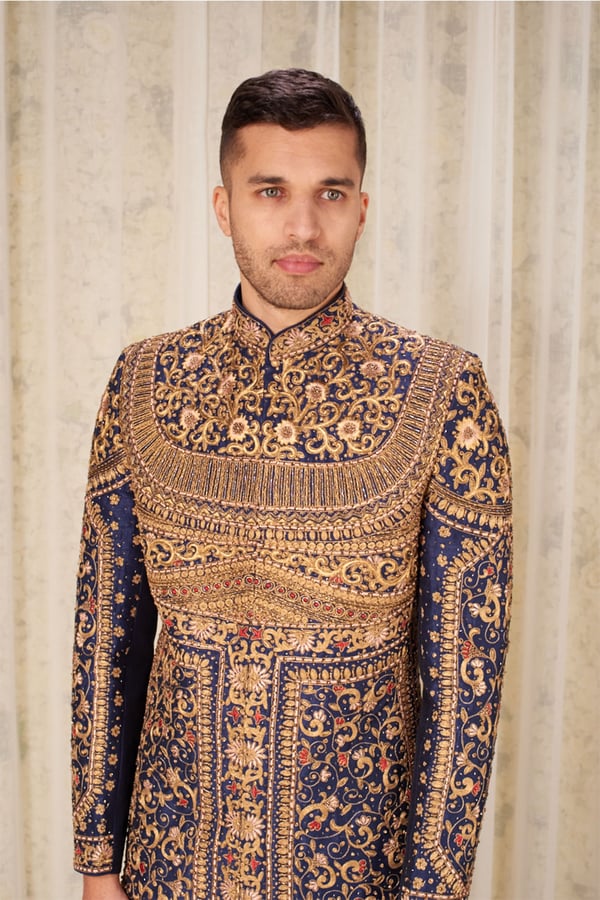 Men's luxury embroidered sherwani - Image 4
