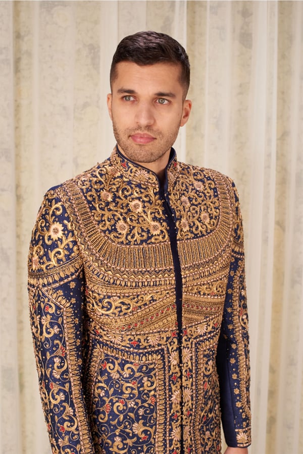 Men's luxury embroidered sherwani - Image 5