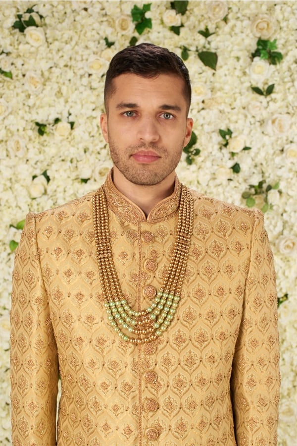 Men's sherwani with an embroidered collar - Image 5