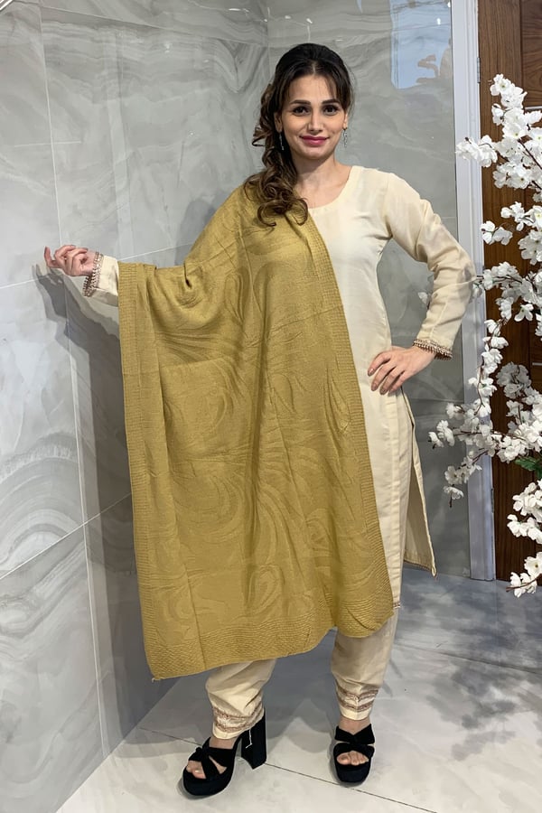 Casual wool shawl - Image 7