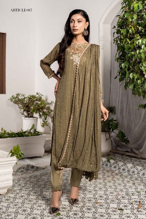 Alara 2 Piece embroidered suit with attached dupatta - Image 4