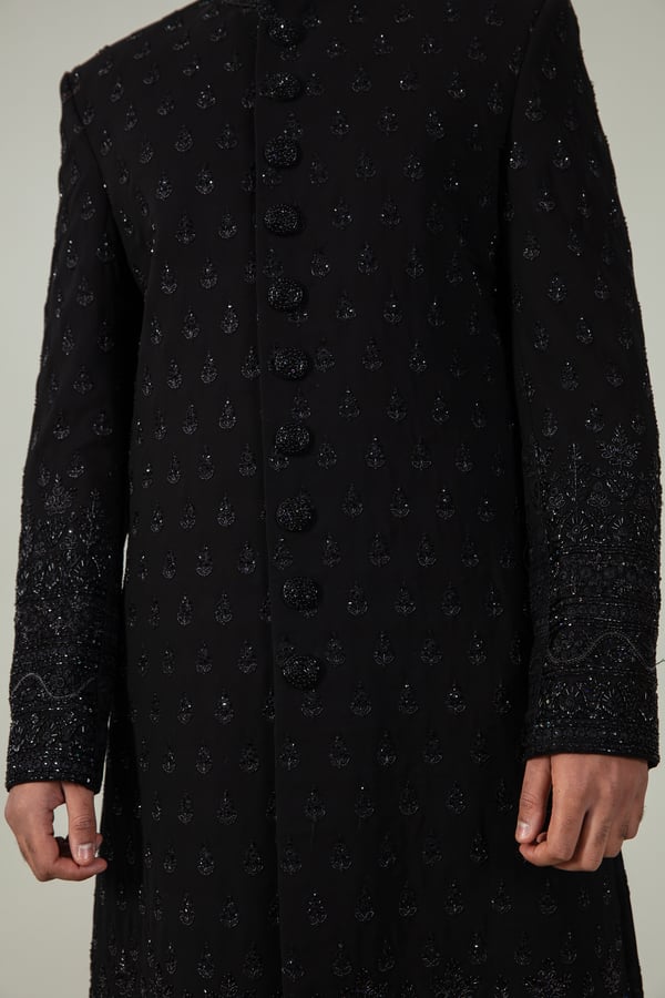 Heavy embroidered men's sherwani - Image 8