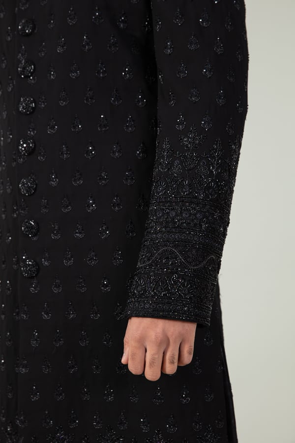 Heavy embroidered men's sherwani - Image 10