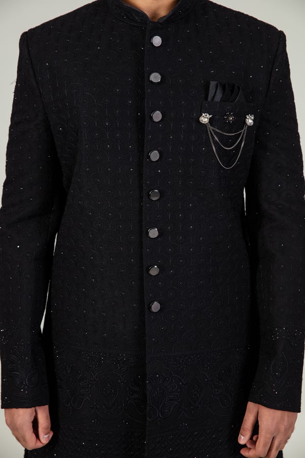 Men's embroidered sherwani - Image 10