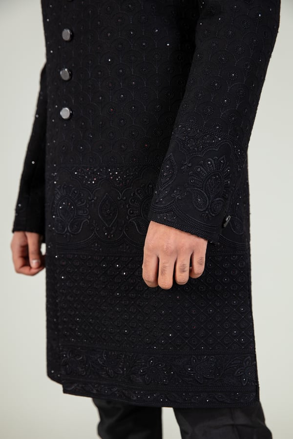 Men's embroidered sherwani - Image 11
