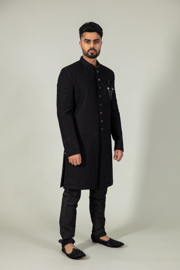 Men's embroidered sherwani - Image 3