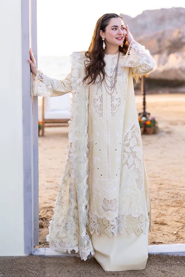 Qalamkaar 3 piece chikankari embroidered plazo suit
