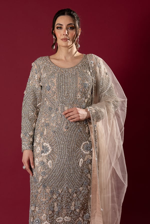 Bar collection 3 piece heavy embroidered suit - Image 4
