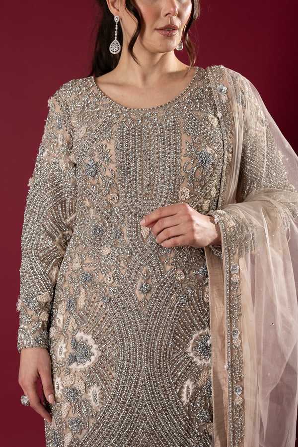 Bar collection 3 piece heavy embroidered suit - Image 6