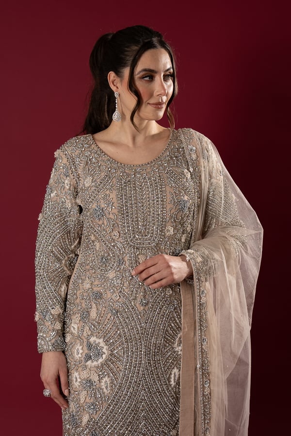 Bar collection 3 piece heavy embroidered suit - Image 7