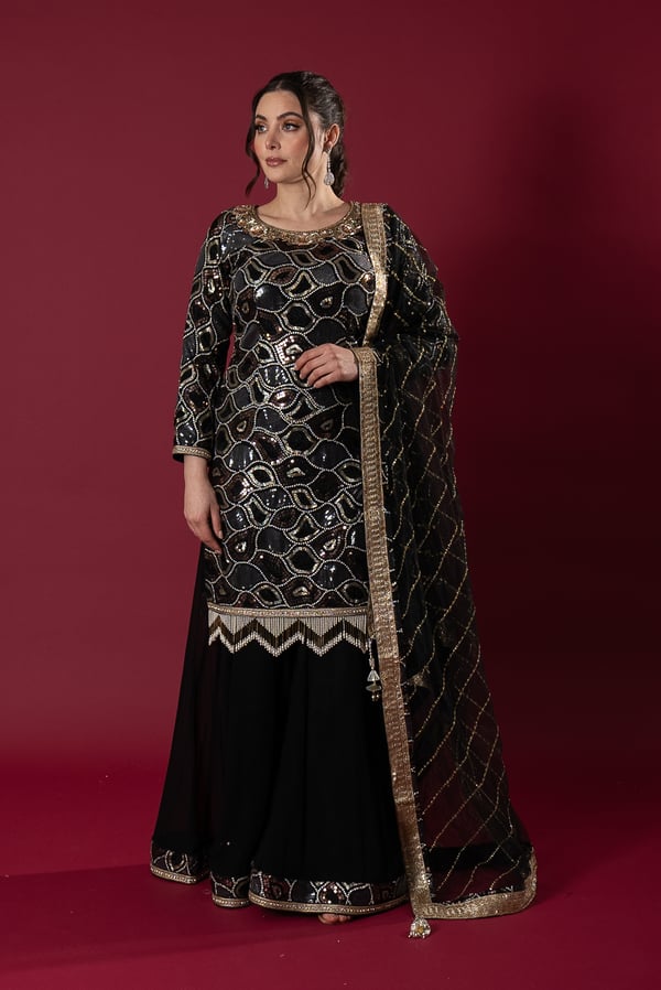 3 Piece luxury sequence embroidered sharara suit - Image 4
