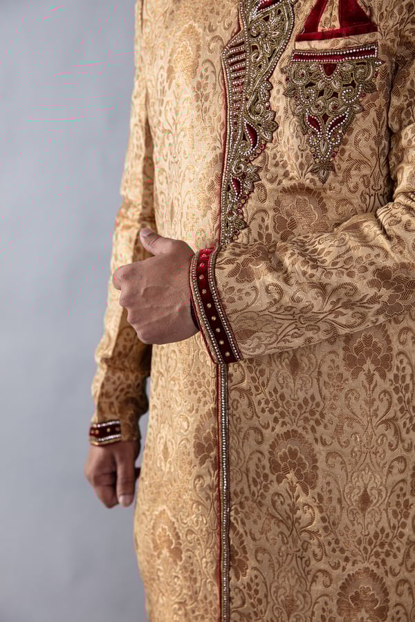 Men's luxury embroidered sherwani - Image 9