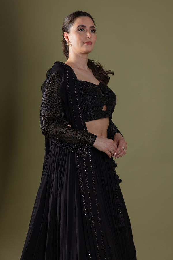 Shiffonz 3 piece embroidered lengha choli - Image 6