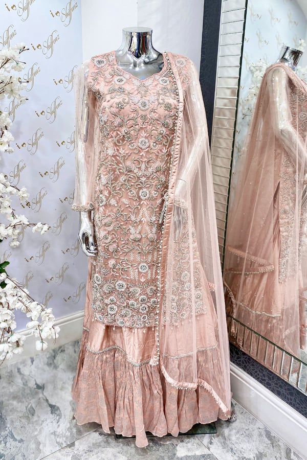 Shiffonz 3 piece farshi lengha embroidered net suit