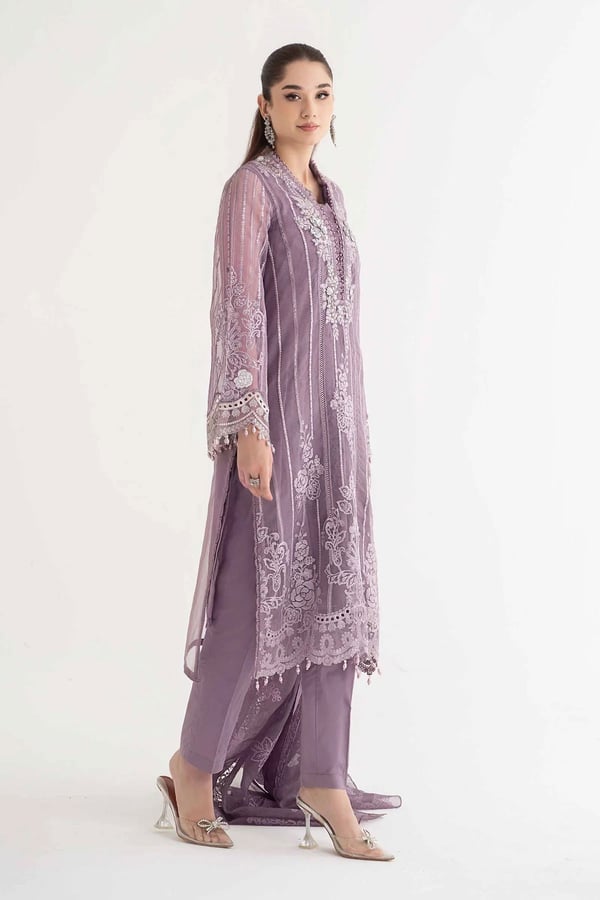 Maria b 3 piece cut work embroidered suit - Image 3