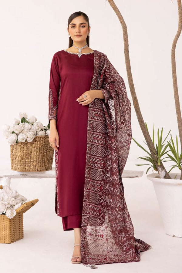Sequence by Shiffonz 3 piece embroidered suit - Image 4