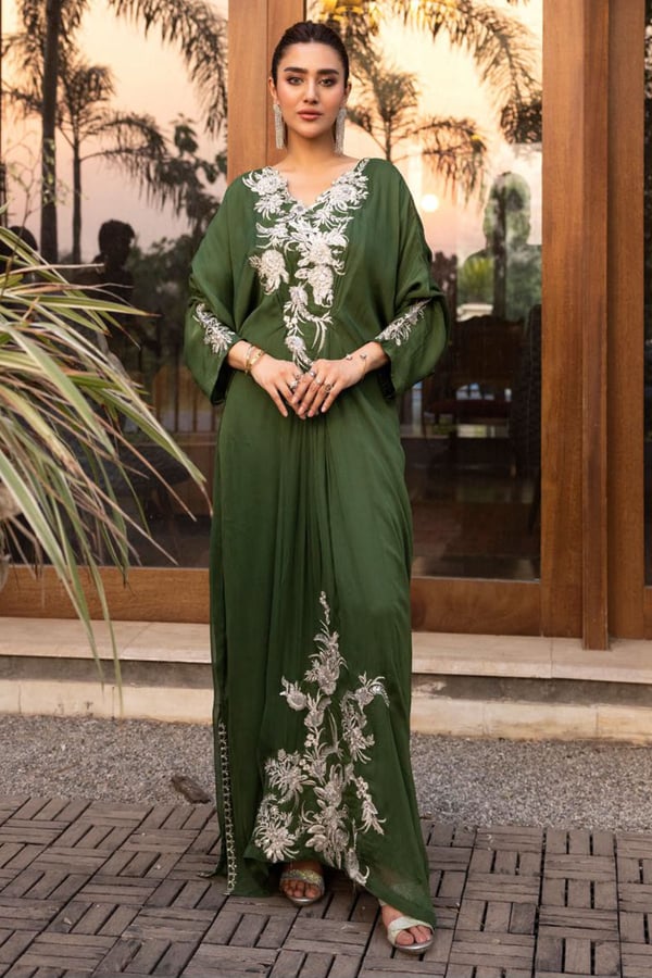 Luxury embroidered kaftan with trousers