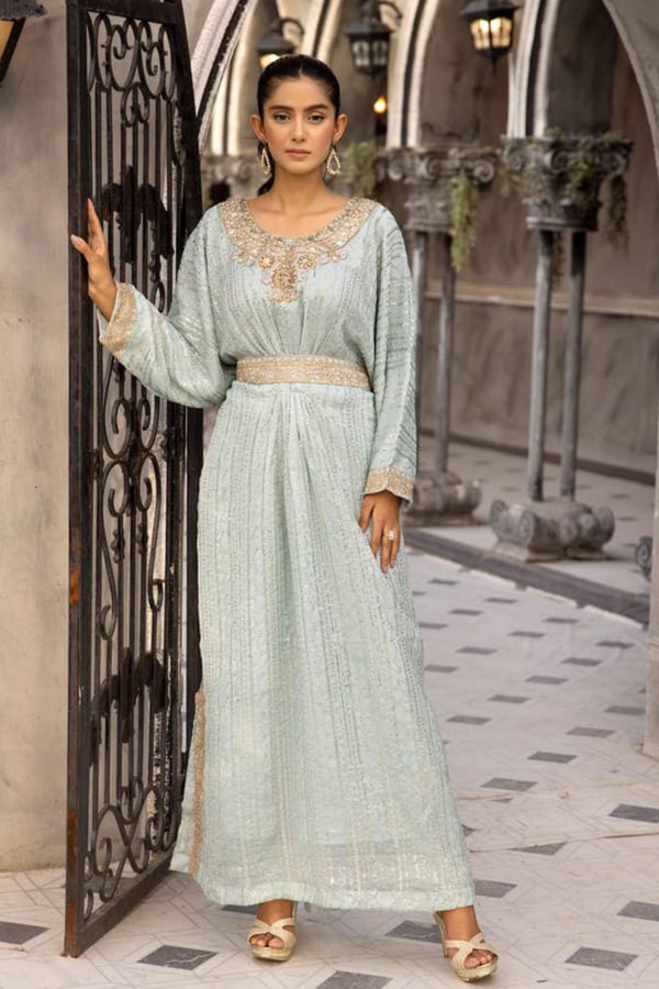 Jeem 2 piece luxury embroidered kaftan with belt