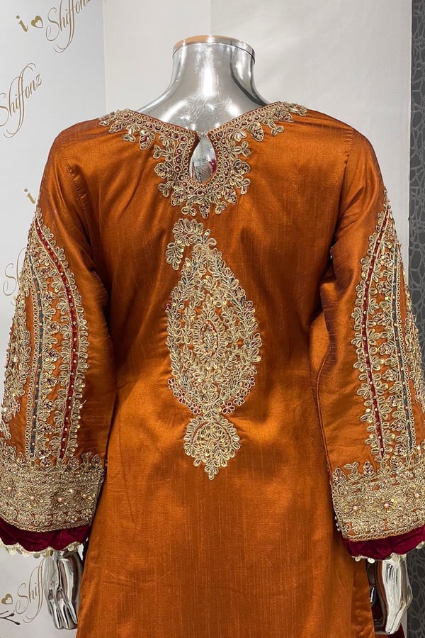 Abru mother and daughter 3 piece mehndi suit - Image 5