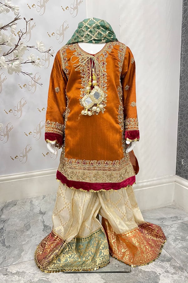 Abru mother and daughter 3 piece mehndi kids suit