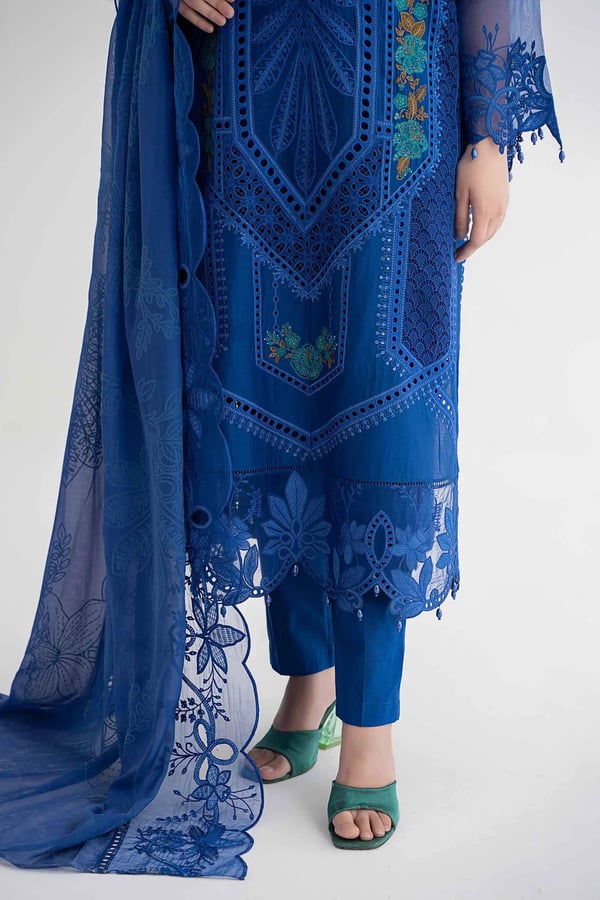 Larmina lawn collection 3 piece embroidered suit - Image 7