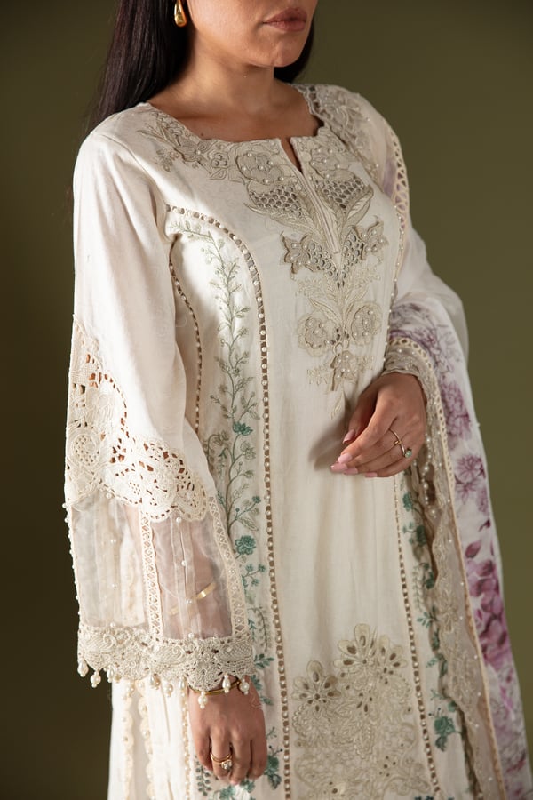 Maria b Jehan cutwork collection 3 piece embroidered suit - Image 5