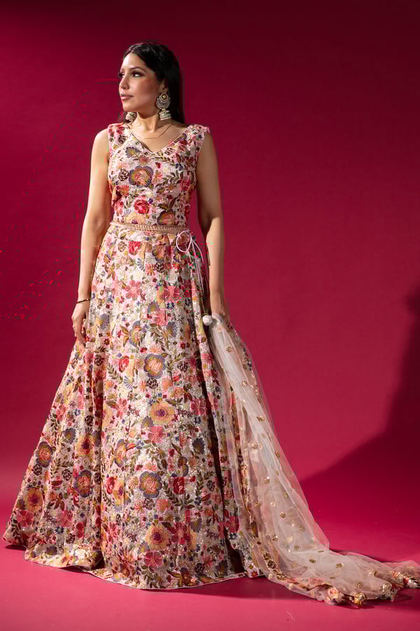 Shiffonz luxury embroidered 3 piece lengha choli - Image 2