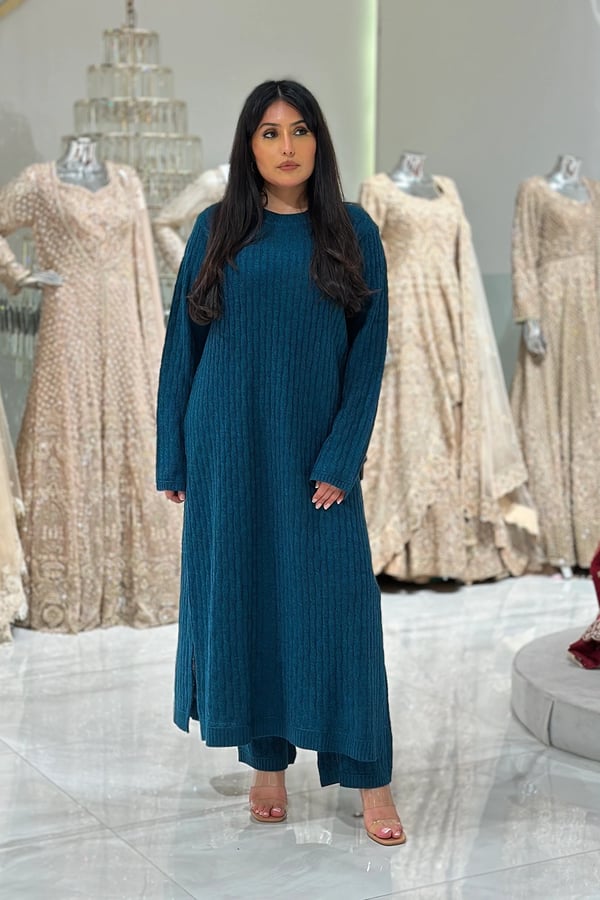 Shiffonz 2 piece knitwear suit