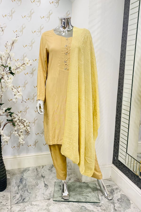Wool shawl collection - Cream, FREE SIZE