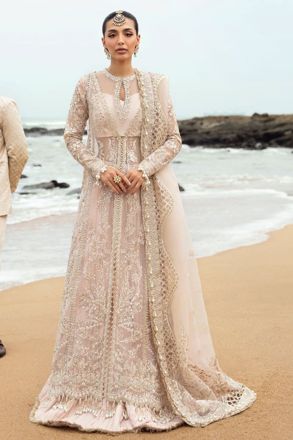 Dastangoi by Afrozeh 3 piece shahnoor embroidered suit