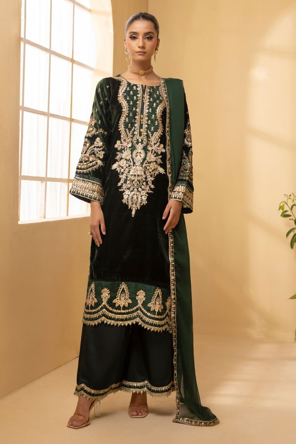 Zebaish velvet collection 3 piece embroidered suit - DGREEN, Large