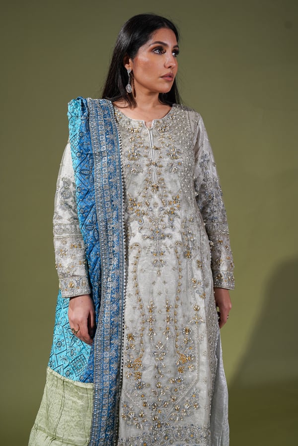 Aik wedding collection 3 piece embroidered suit - Image 3